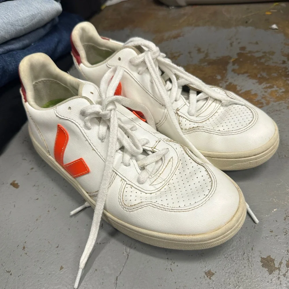 Veja V-10 White Leather Sneakers Orange Burgundy Accents Womens US 9 EUR 40